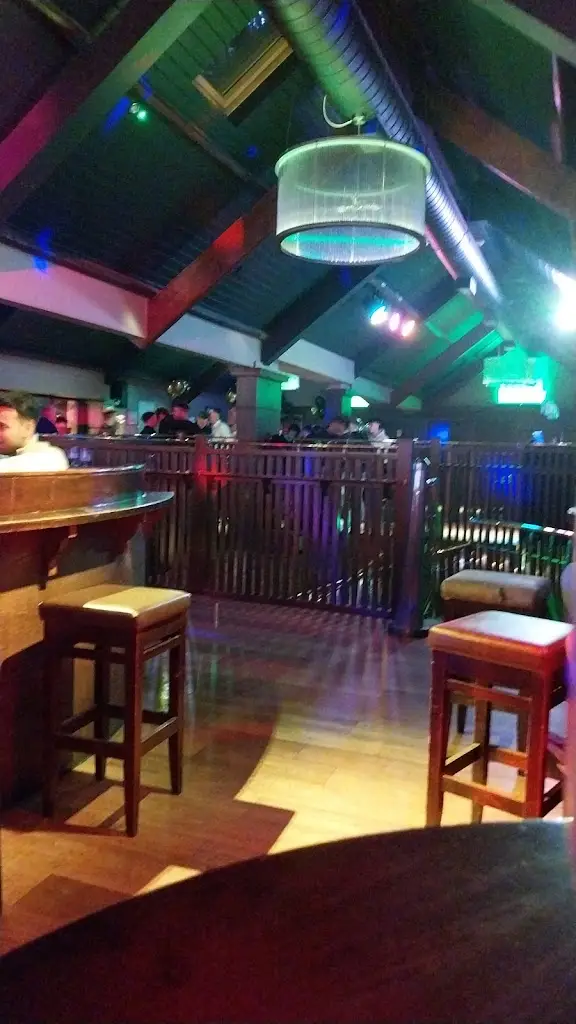 Stephen Byrne_The Court Yard Hotel_Leixlip_recensione