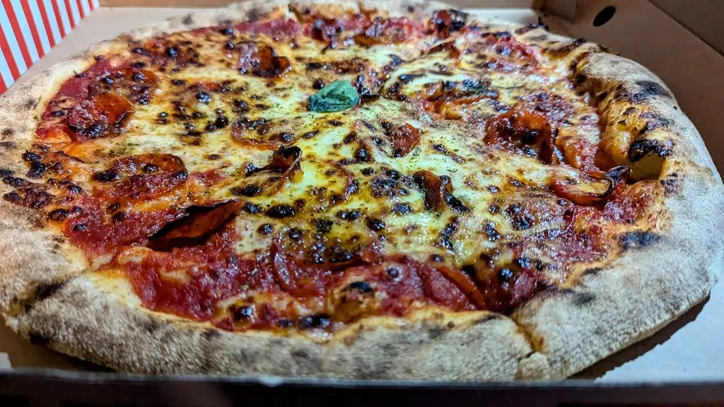 Brumilda Franken_Amici Authentic Italian Pizzeria_Monasterevin_review