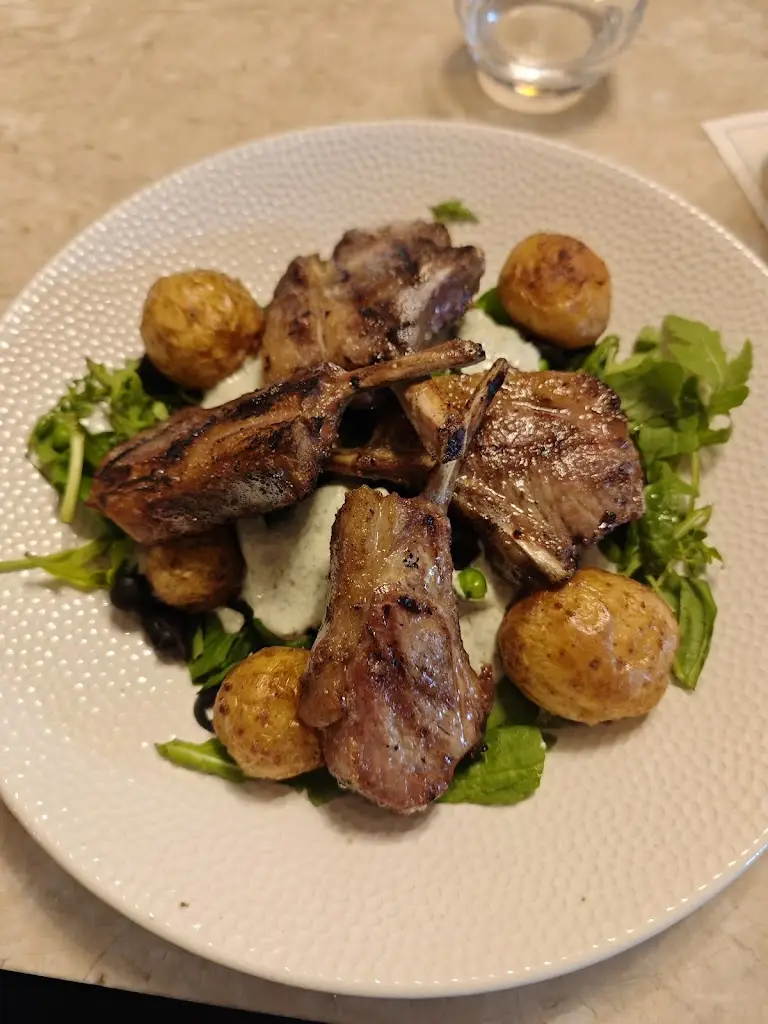 Eoin Kirwan_Oak & Anvil_Old Kilcullen_reseña