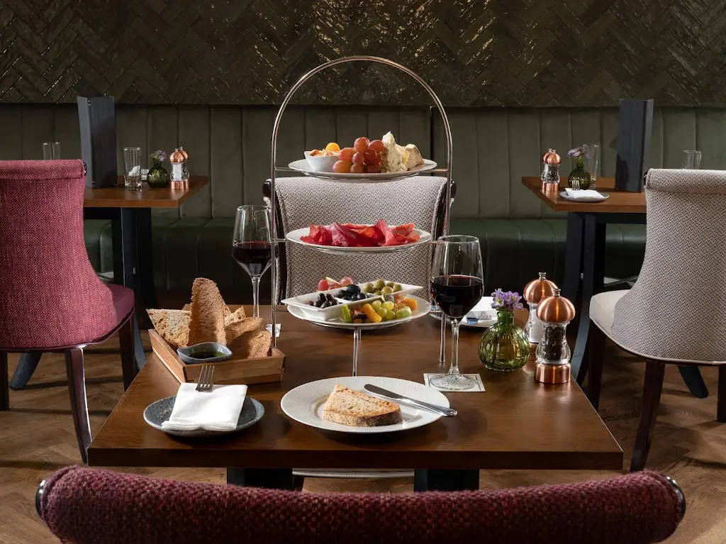 Oak & Anvil_Old Kilcullen_slider_image_1