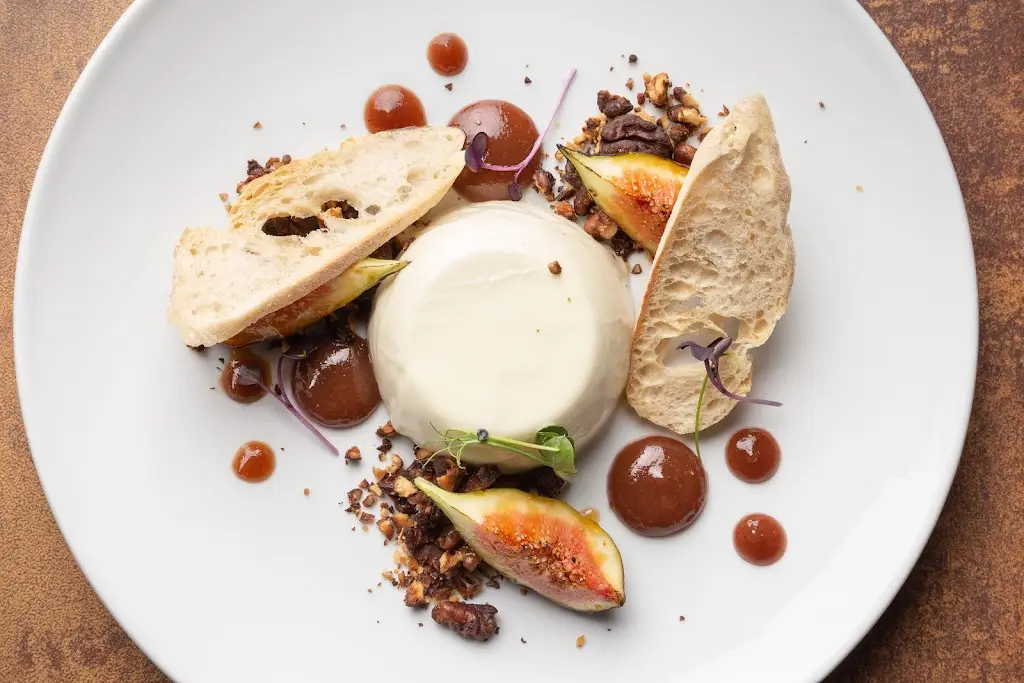 Oak & Anvil_Old Kilcullen_slider_image_2