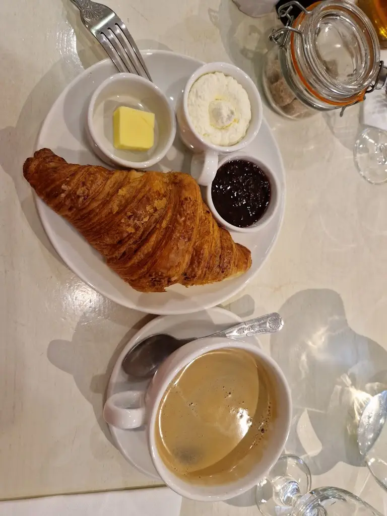 Neslihan Ercan_Avoca Salt Cafe_Monkstown_reseña