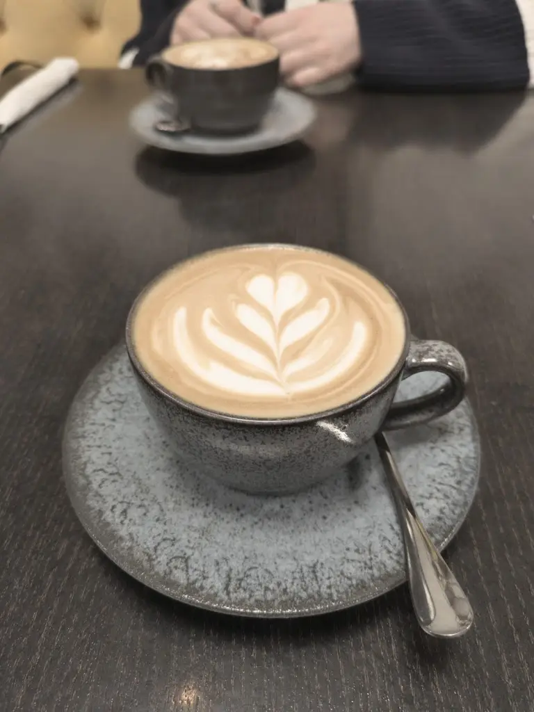 Declan Curry_The Happy Cup Café_Oldcastle_avis