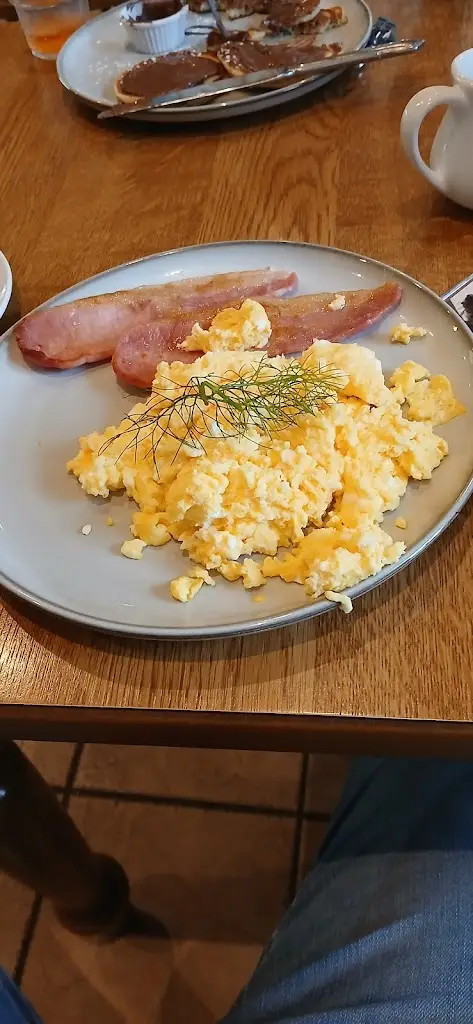 Ronan Connell_Bunters Coffee Shop_Newtownmountkennedy_review