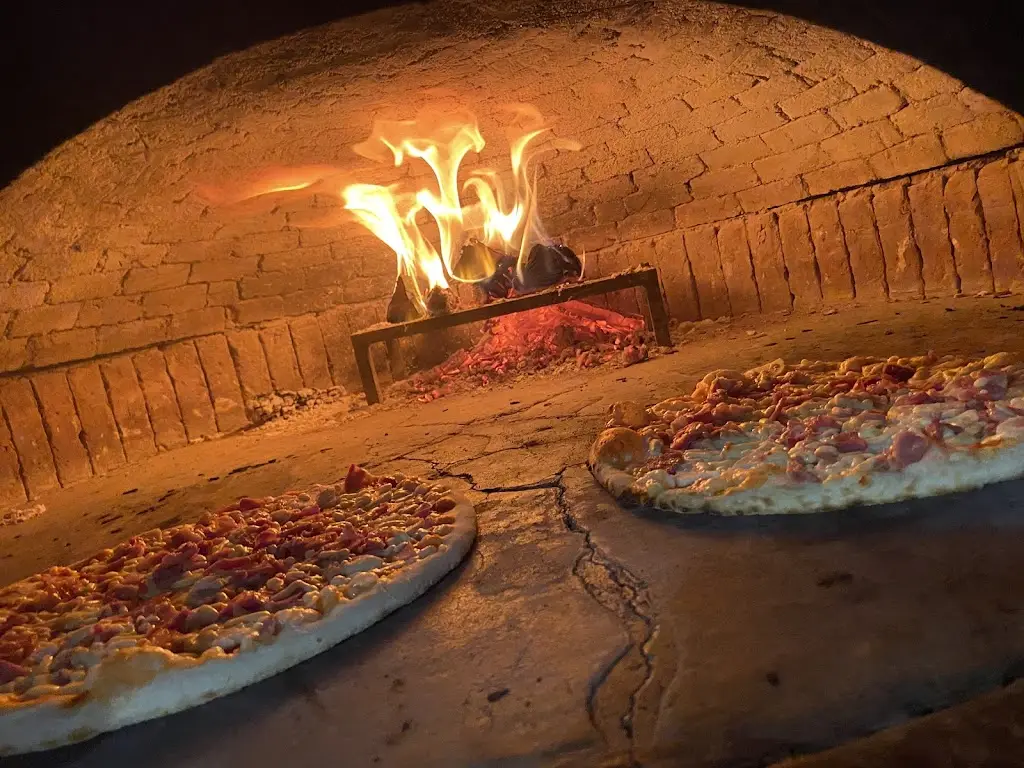 Mario's Woodfired Pizza&Traditional Fish&Chips_Ratoath_slider_image_2