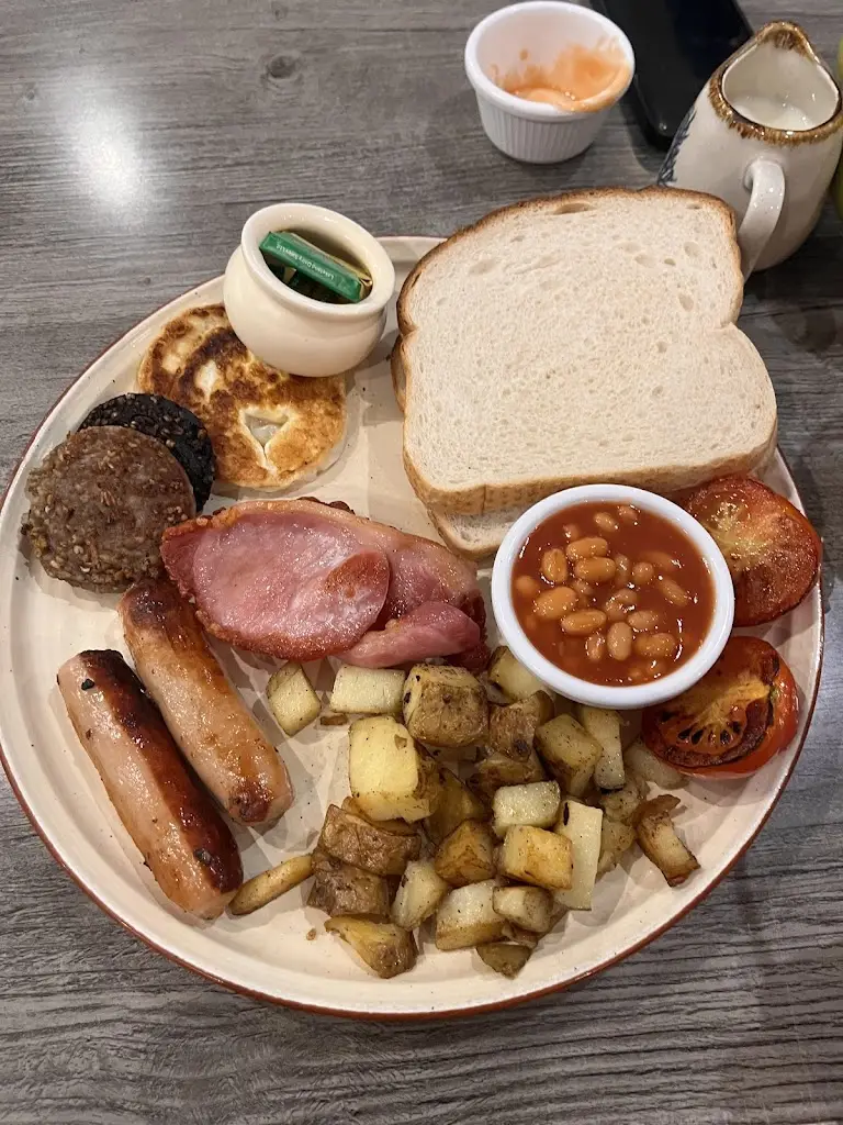 fergus mawn_The Square Cafe_Claremorris_reseña