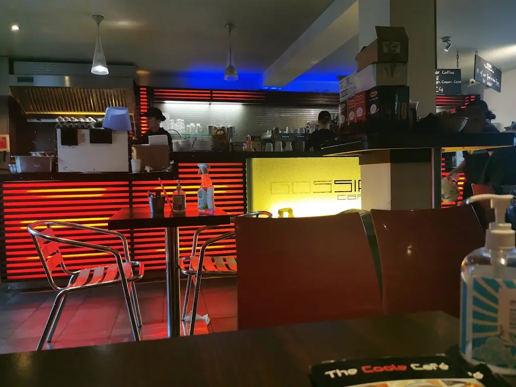 Gely “Batzy R.” Rivas_The Coole Cafe_Rathcoole_review