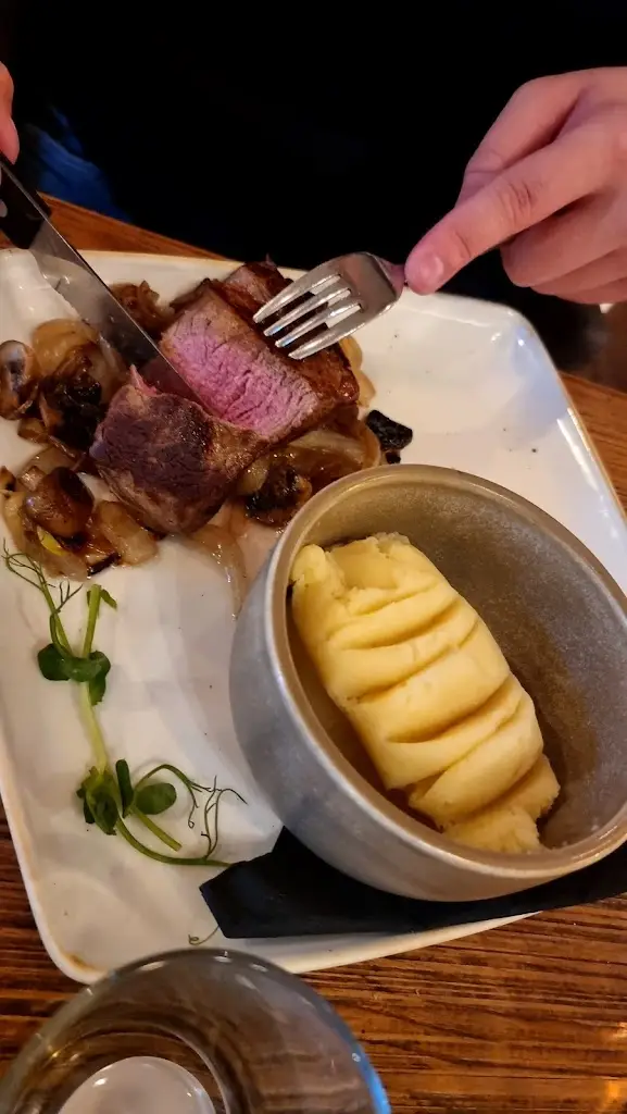 Ieva Savičienė_The Maple Tree_Rathcoole_review