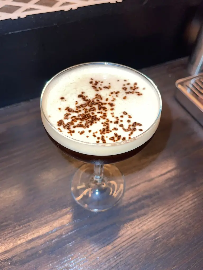 J. P. Healy Pub_Sallins_slider_image_2