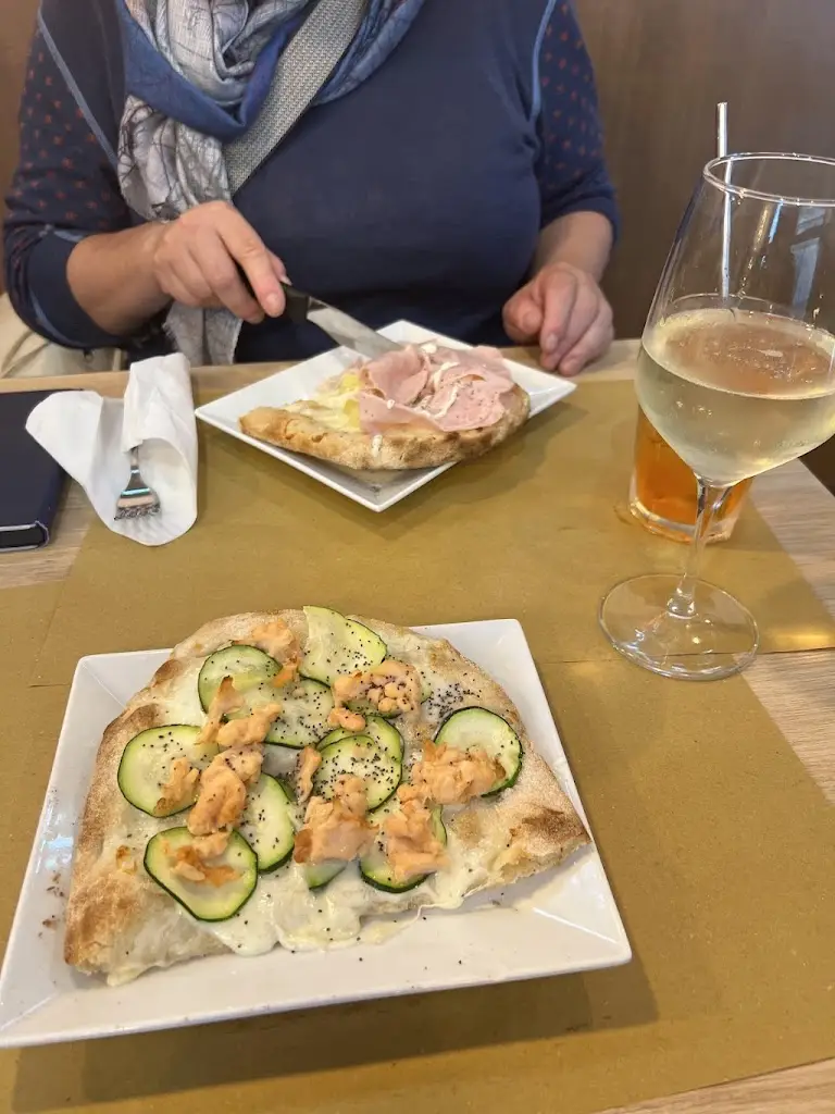 Aneta Falkiewicz_Un' Altra Pasta Bar_Sallynoggin_review