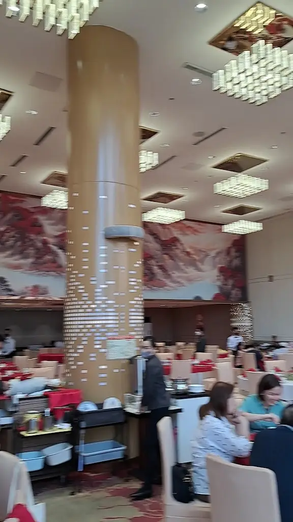 Alix Carman_NORTH at The Address Citywest (formerly McGettigan's Cookhouse)_Saggart_avis