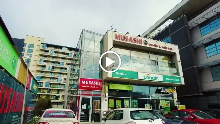Musashi Sandyford Noodles & Sushi Bar restaurante en Sandyford