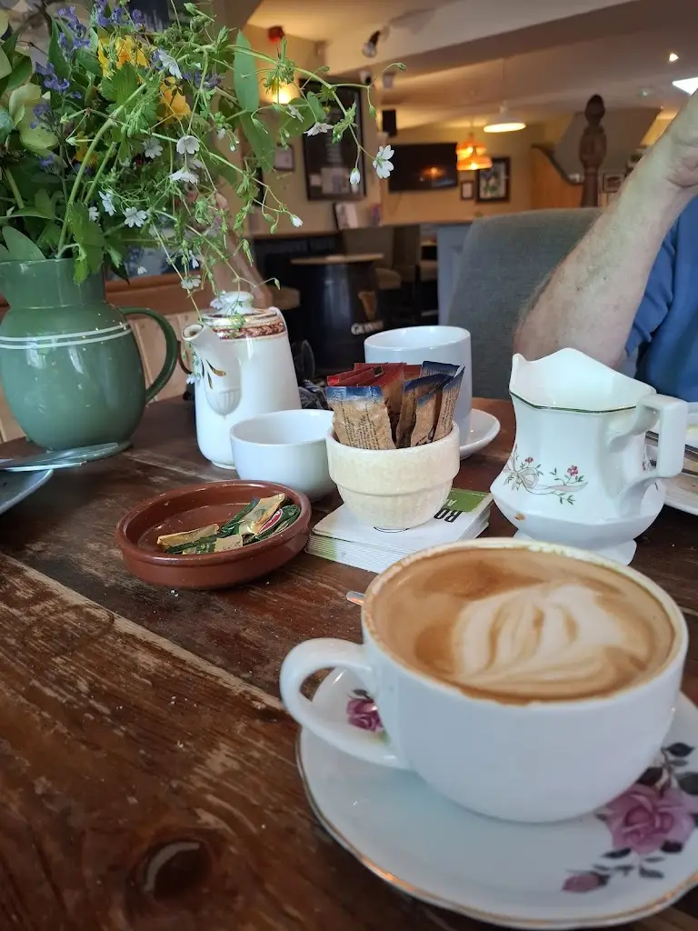 Vanessa Moseley_Silly Sid's_Slane_avis