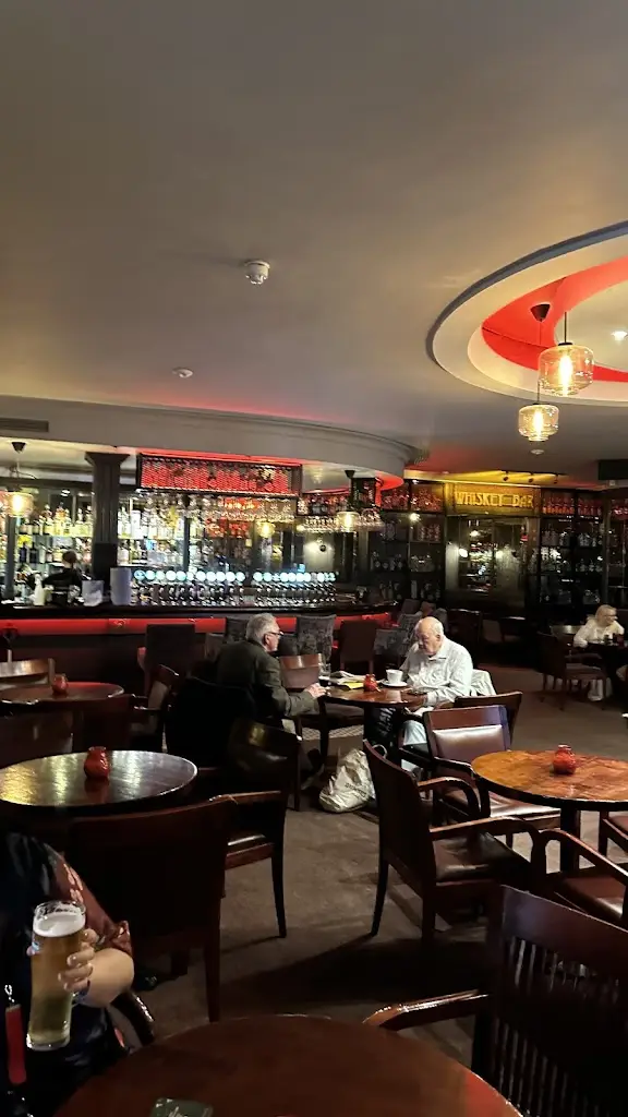 ARUN Thundyill Saseendran_The Station at Molloys_Tallaght_review