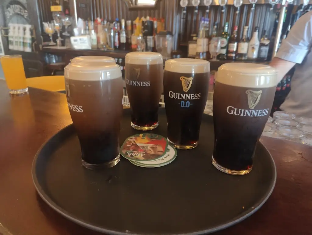 The Tara Arms Bar Lounge & Restaurant_Tullow_slider_image_3