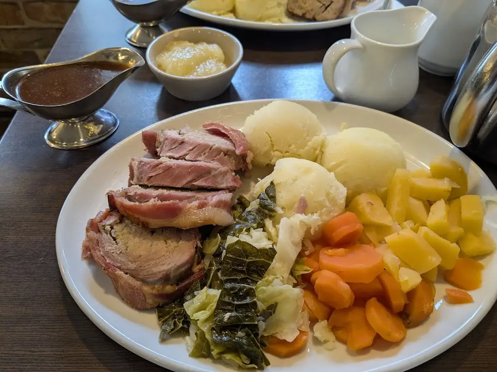 Panpan Lin_Grill House_Tullow_recensione