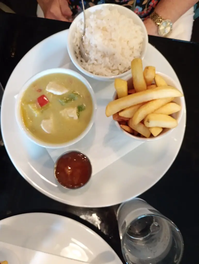 Marie Kearns_The Galtee Inn_Cahir_avis