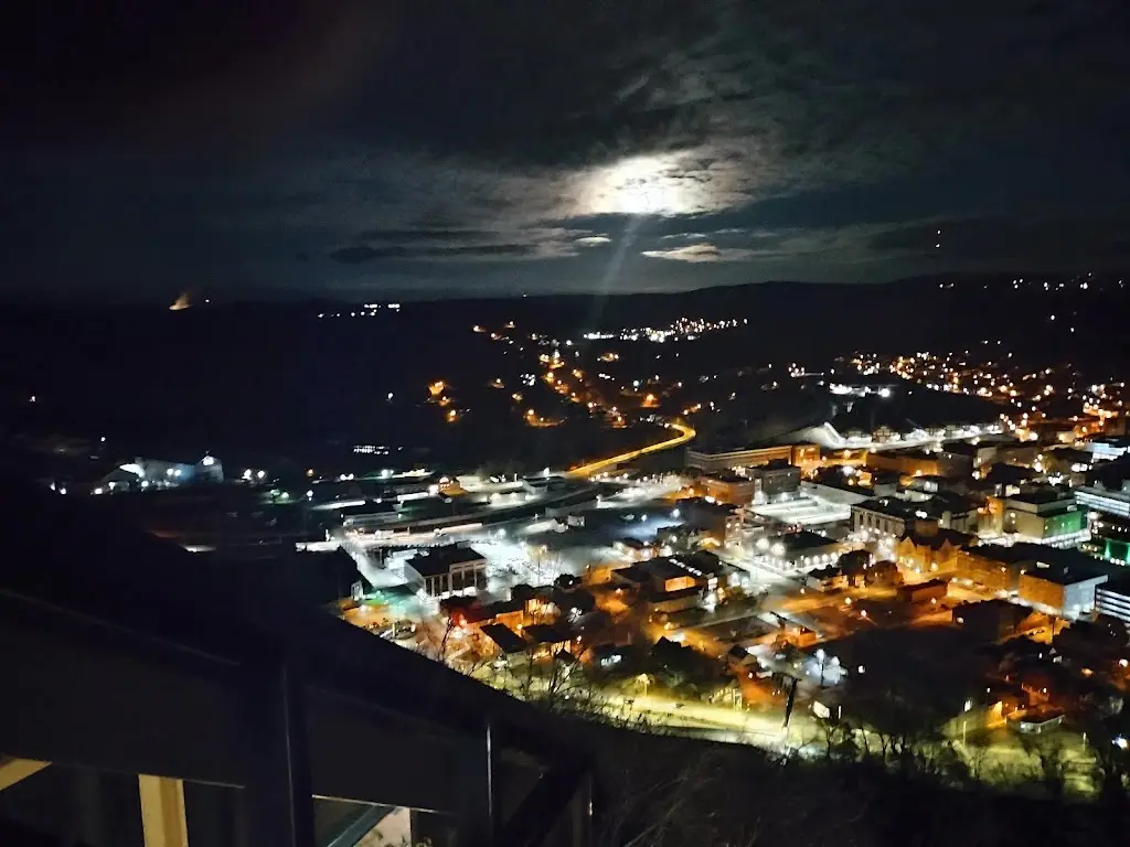 Daniel Kedney_The Crawford_Bandon_reseña