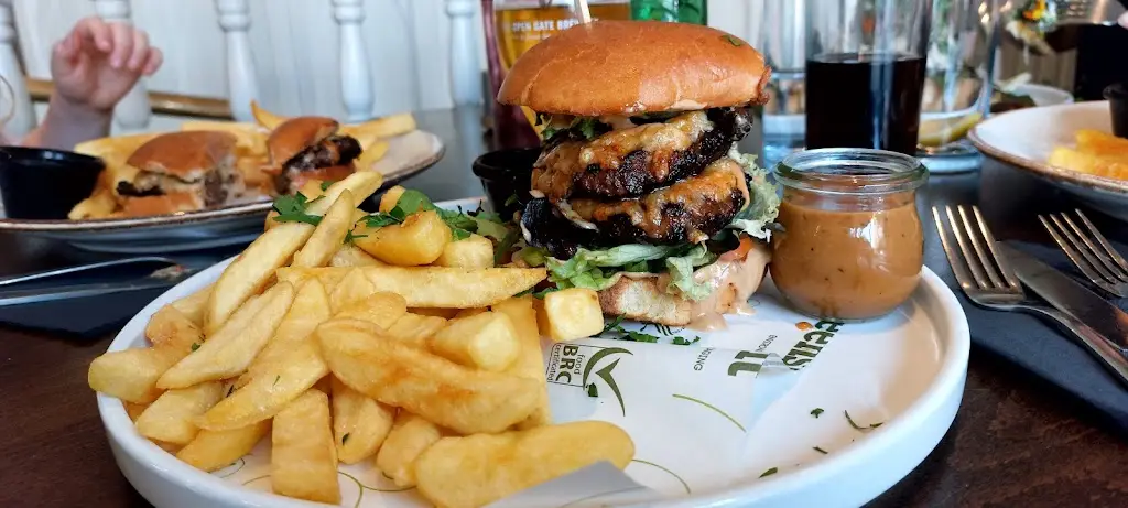 Jamie Lynch_Bayleaf Bistro_Bandon_review