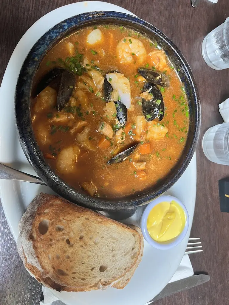 Angi B_Poachers_Bandon_recensione