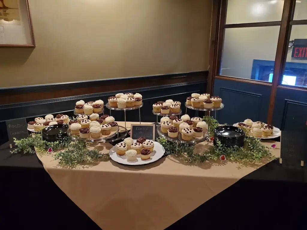 Tania Rodrigues_SamburgeR_Askeaton_review