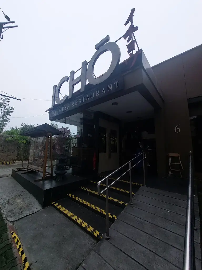 Shivaani Ojha_Café Jacques_Skerries_recensione