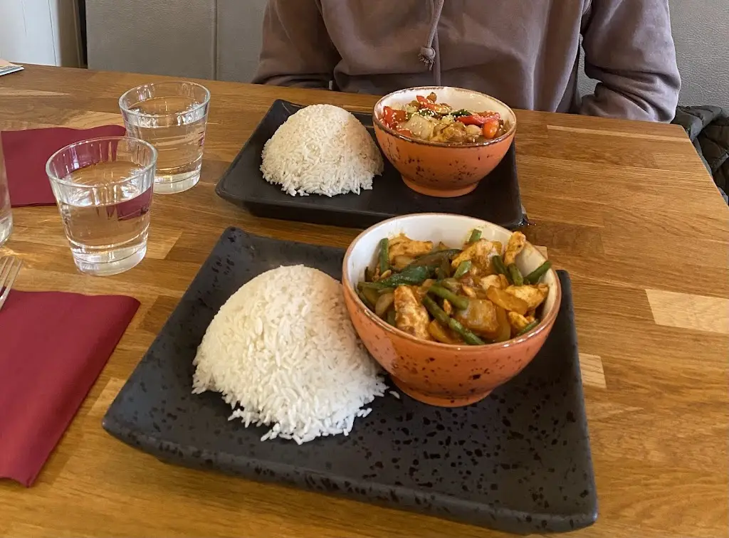 Camile Thai Skerries_Skerries_slider_image_3