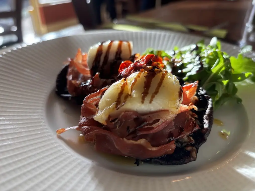 J P_Di Vino_Skerries_review