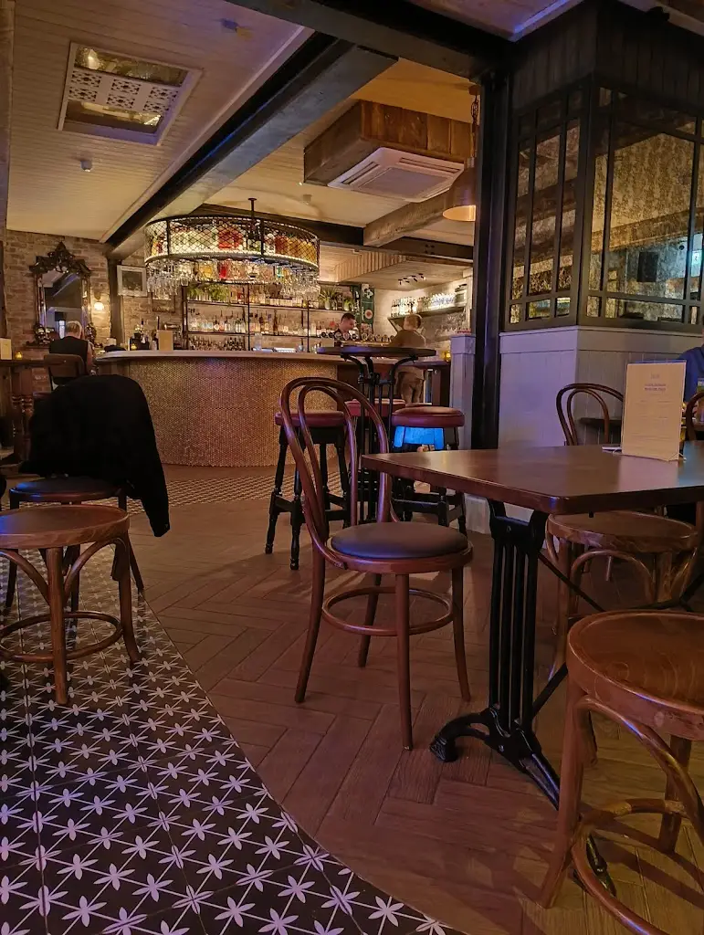 Shannon_The Bus Bar_Skerries_recensione