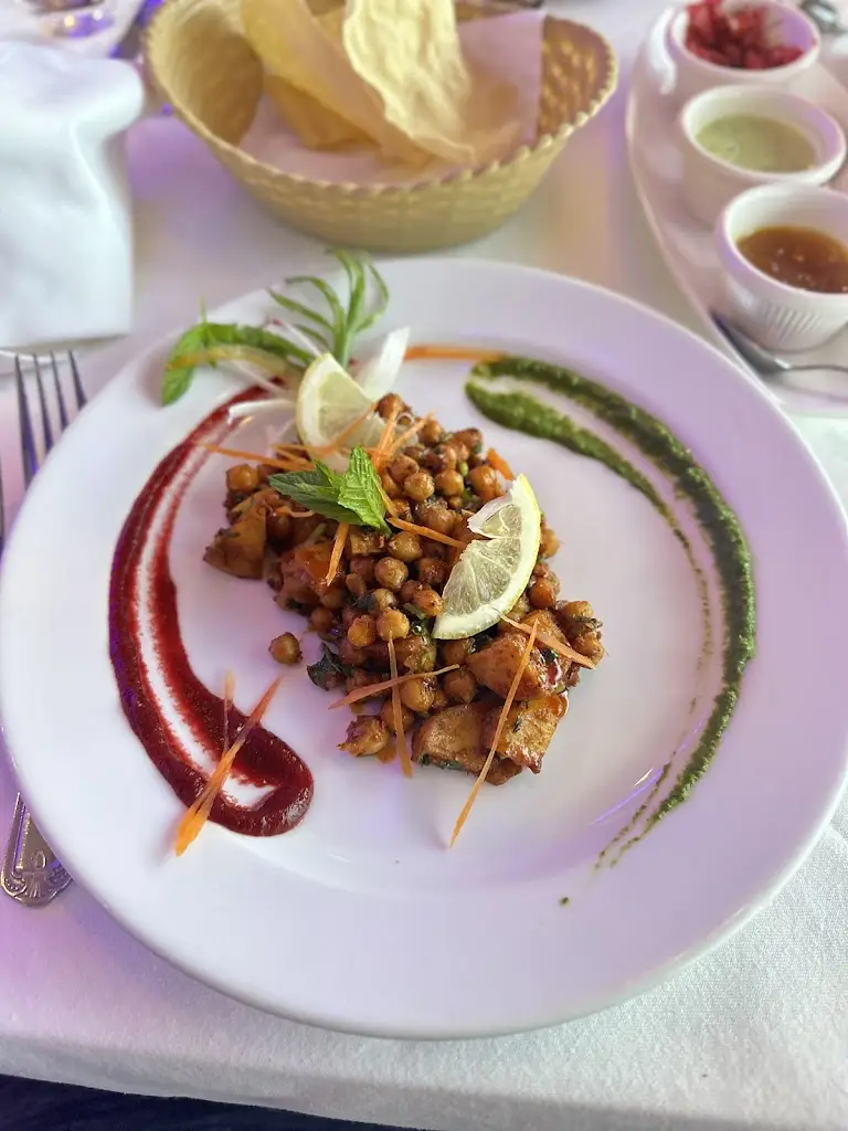 Lucian Ludi_Indian Palace_Skerries_review