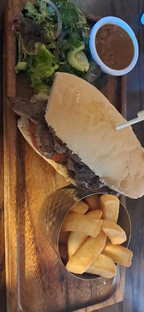 Guitar Lady_MJ Finnegan's_Annacotty_Bewertung