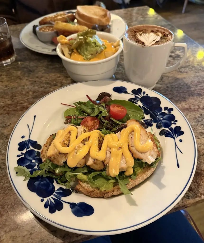 Alisha Viyoral_Hook & Ladder_Annacotty_Bewertung