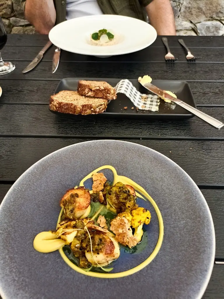 Ange B_1826 Adare_Adare_reseña