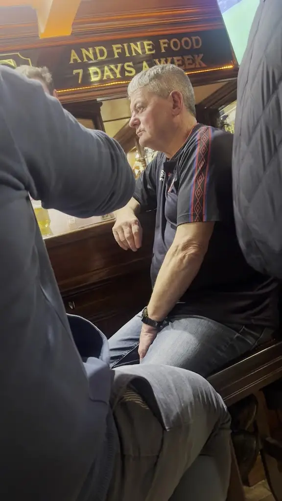 Tom Kealy_Bill Chawke's Bar Adare_Adare_recensione