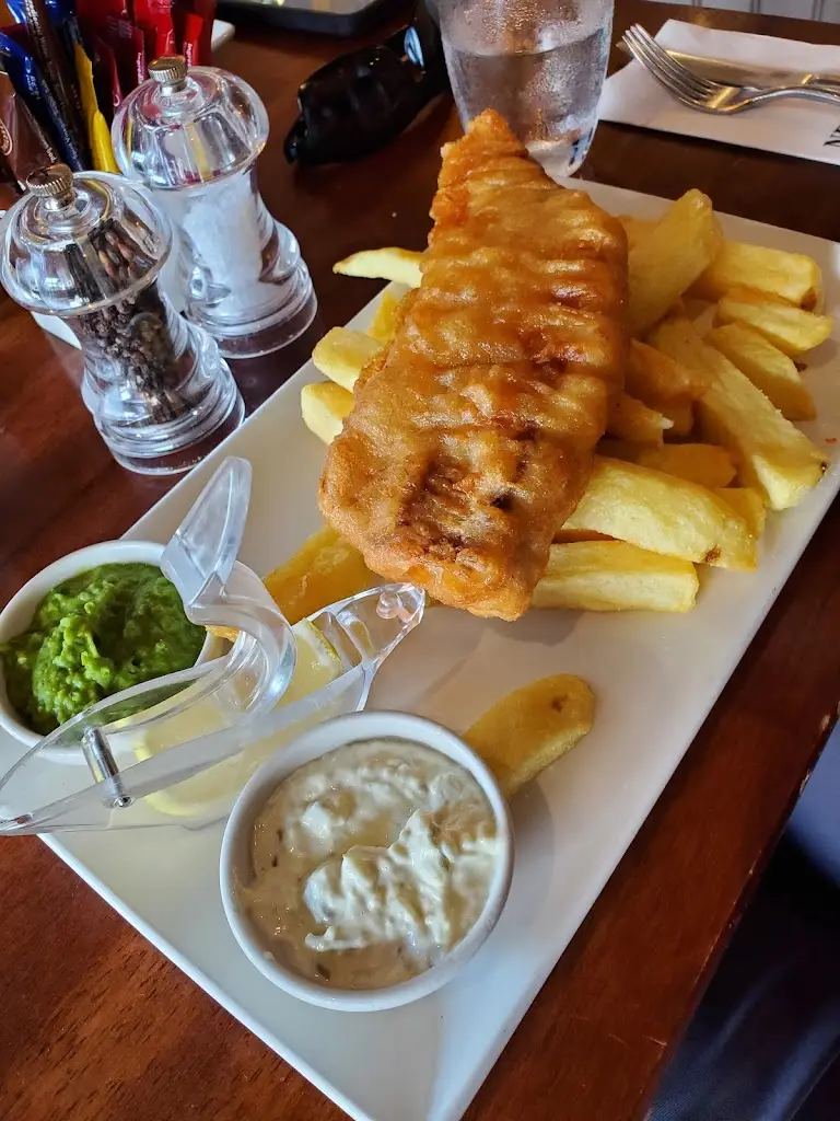 Zach Terzic_Neville's Cross Inn_Adare_review