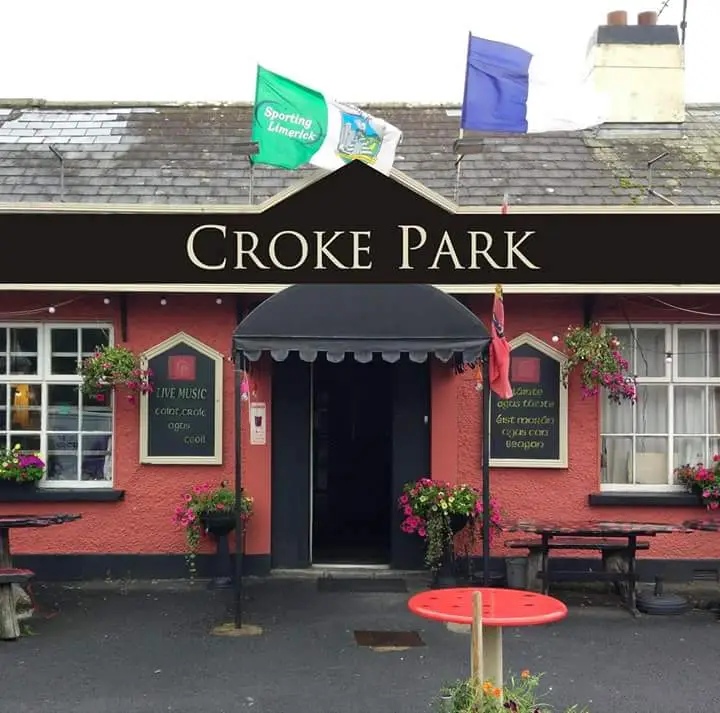 Neville's Cross Inn_Adare_slider_image_1