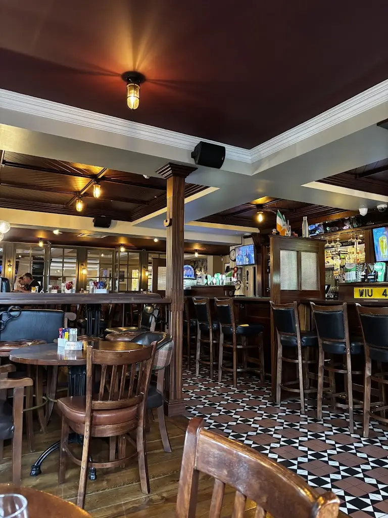 Neville's Cross Inn_Adare_slider_image_3