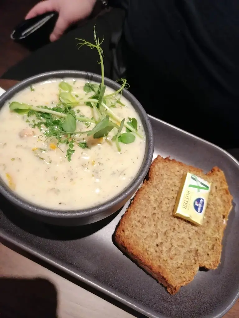 Menu_Griffin's Bar Live Music & Bar Food_Clifden_image_4