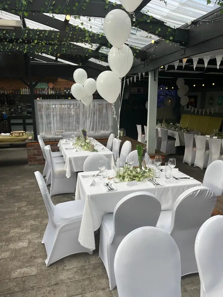 Aisling O' Connor_Bradshaw's Bar_Castleconnell_reseña