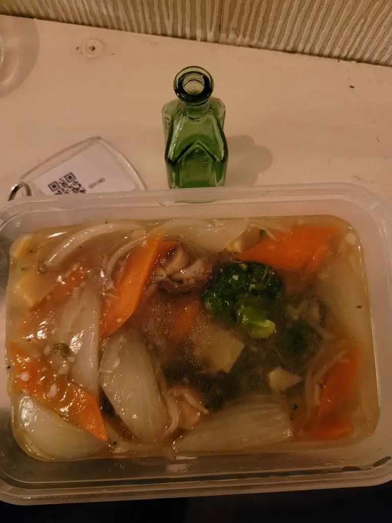 Morag Currin_Bamboo Gardens_Castleconnell_review