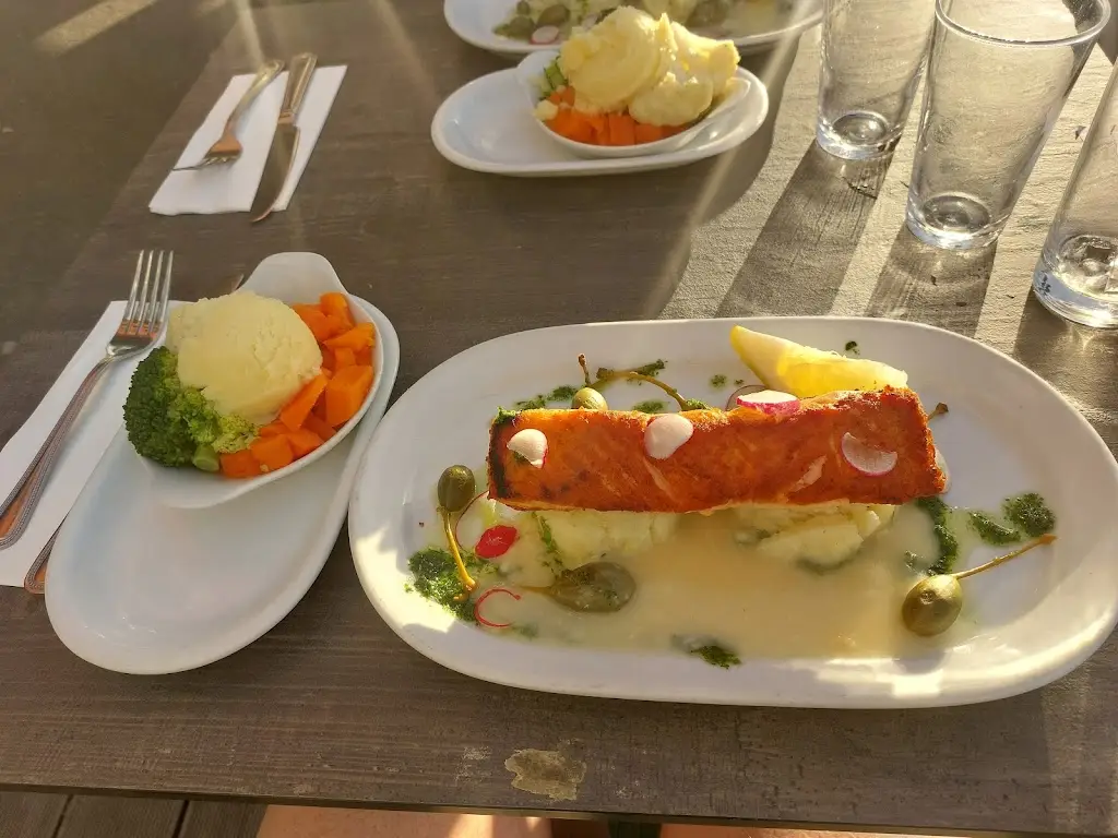 Alan_The Snug_Bantry_review