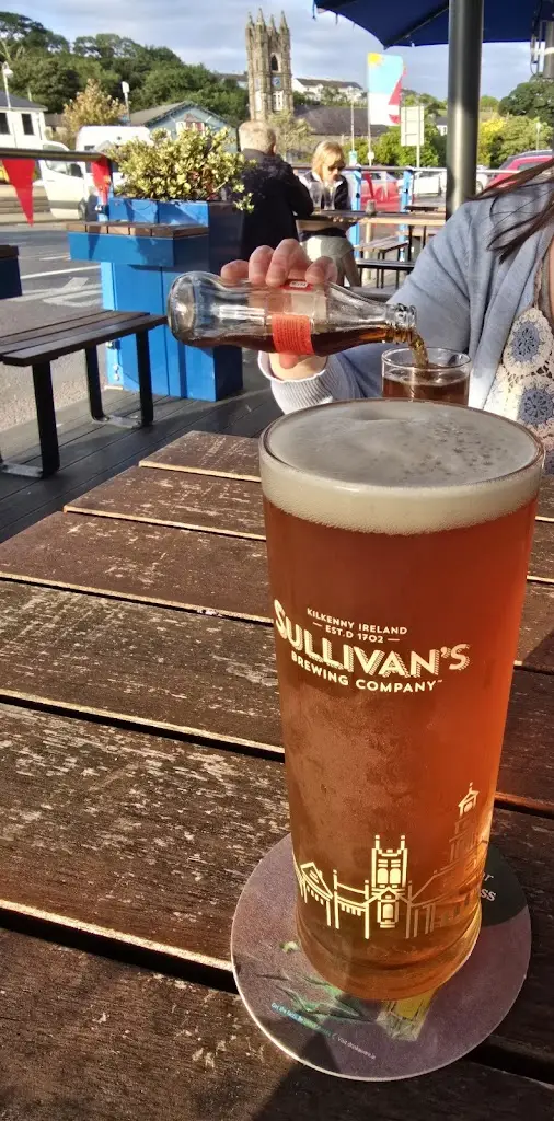 Gerardo Molina Salgado_The Quays Bar_Bantry_review