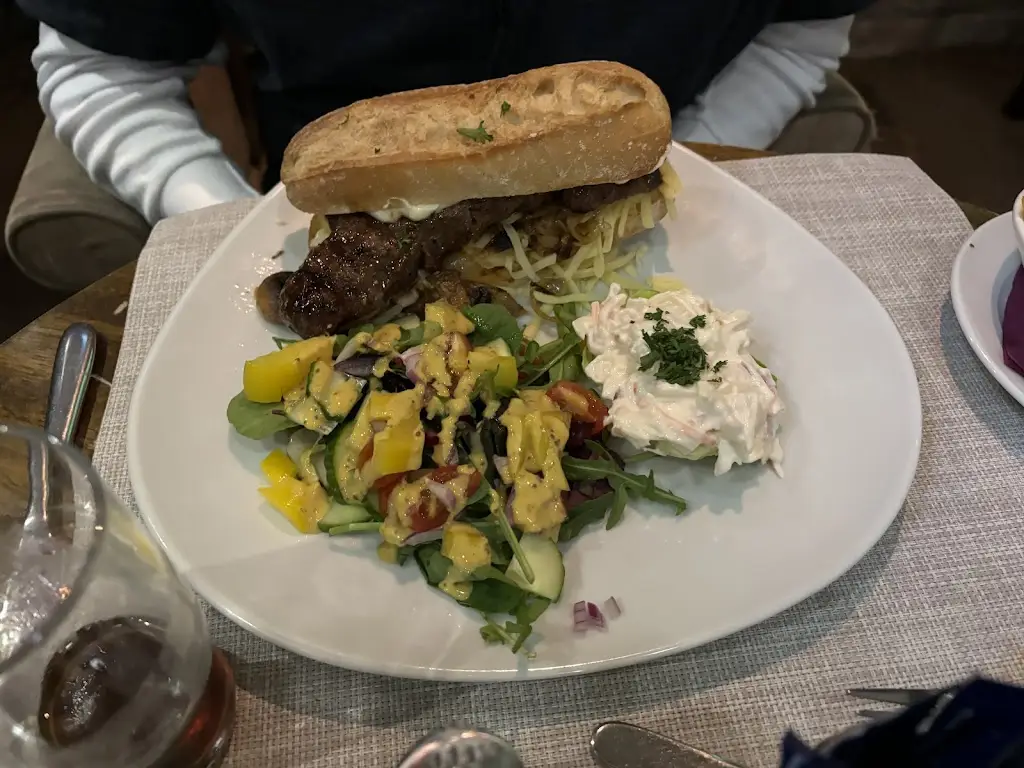 Trish Davis_Willie Pas Bar & Restaurant_Bantry_review