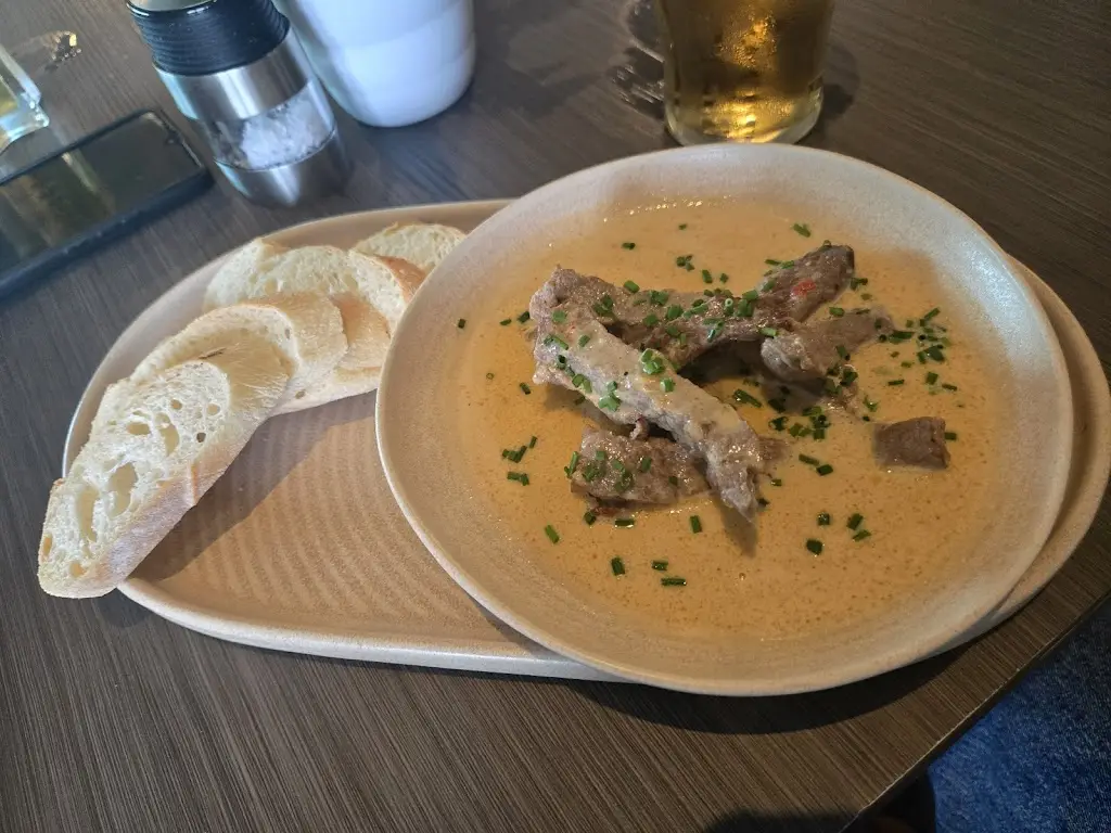 John Rosa_Club house_Castlemartyr_Bewertung