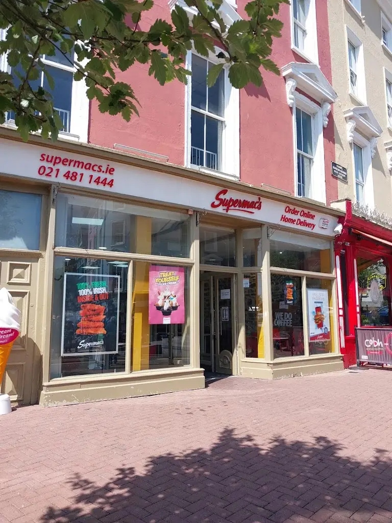 Supermac's & Papa John's Cobh restaurante en Carrigtwohill
