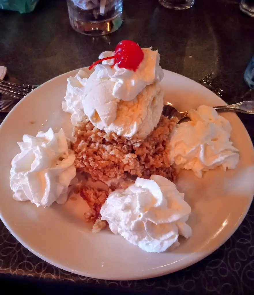 K István_ThaIrish_Carrigtwohill_review