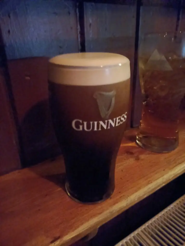 Menu_Guilders Bar_Carrigtwohill_image_3