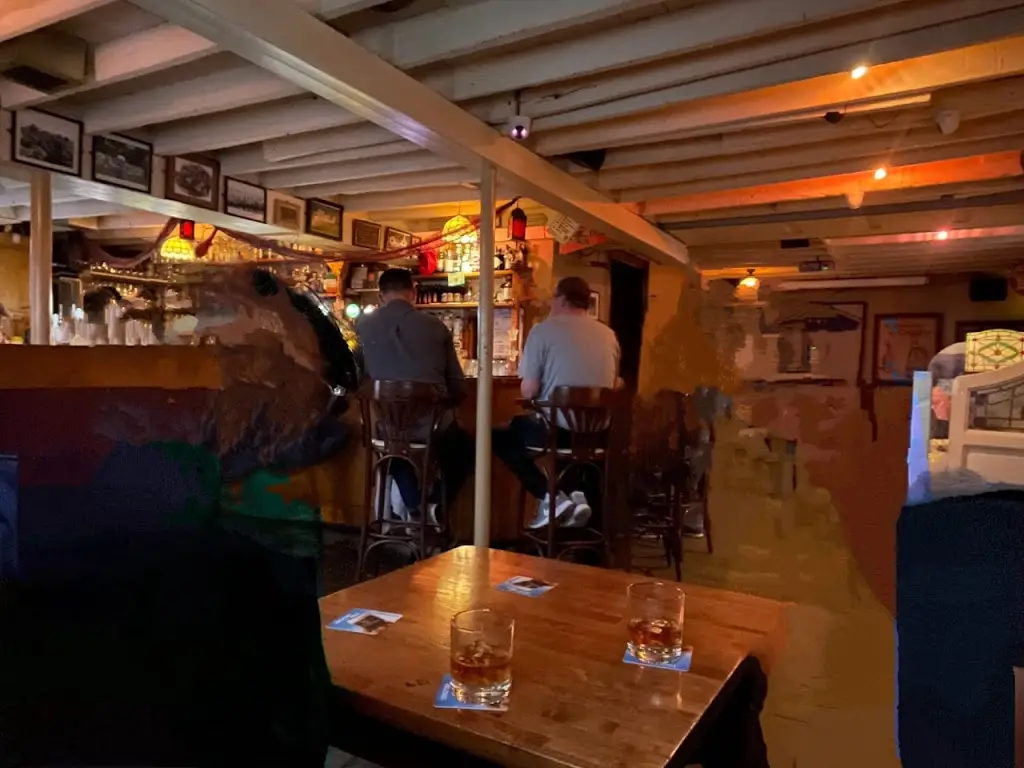 Guilders Bar_Carrigtwohill_slider_image_3