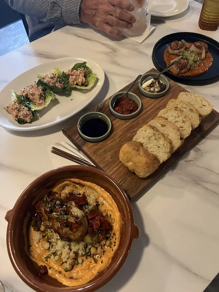 Sarah Meyer_Salinas Bistro_Carrigtwohill_avis