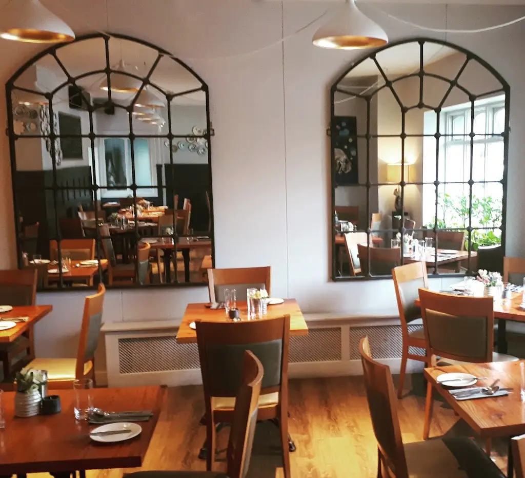 Ferrit & Lee_Cloyne_slider_image_1